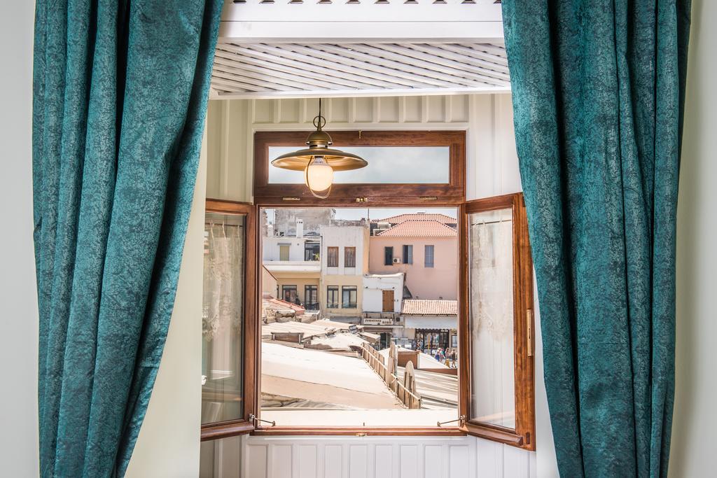 Plaza Apartment Chrissi Akti Chania Exterior foto