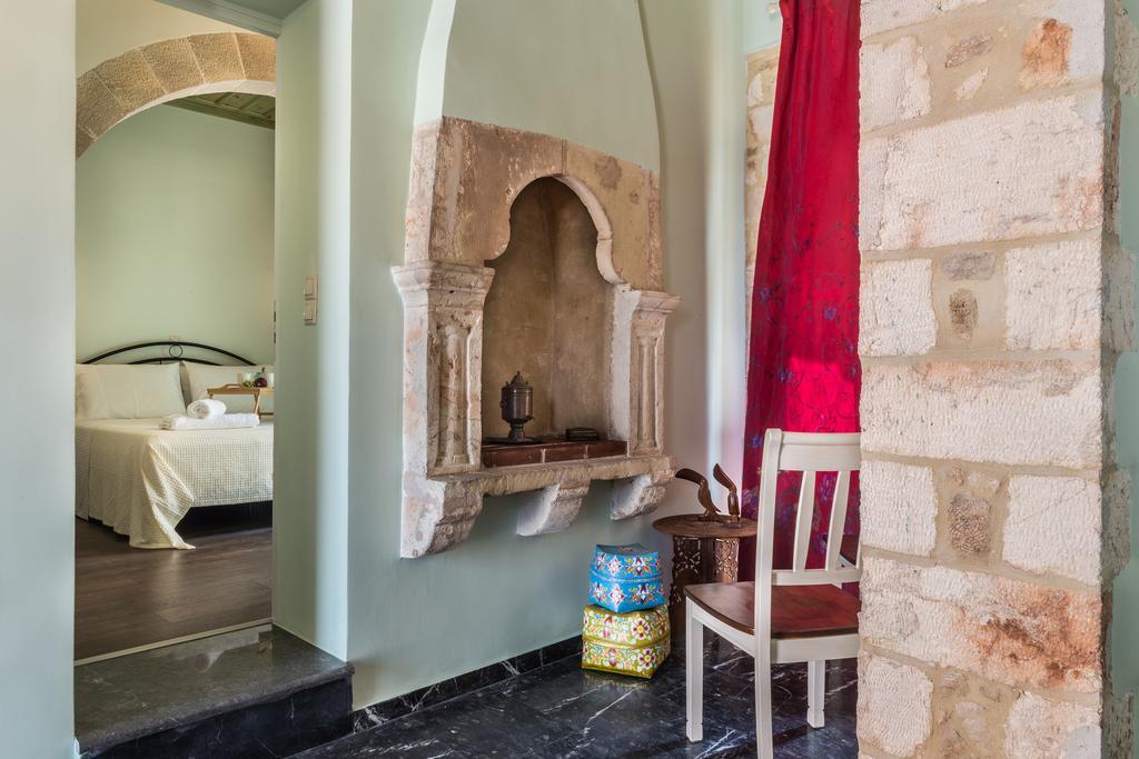 Plaza Apartment Chrissi Akti Chania Exterior foto